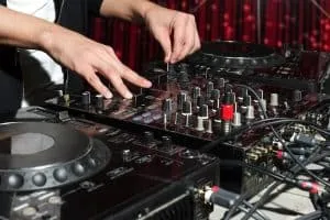 השכרת ציוד הגברה – לומדים לעומק השכרת ציוד הגברה – לומדים לעומק