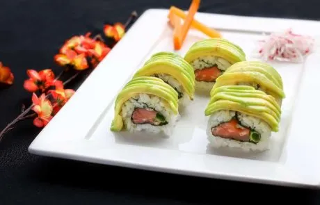 מגש מסיבות סושי – החוויה היפנית באירוע שלך