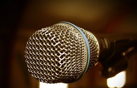 ציוד קריוקי יכול לשדרג לכם את האירוע